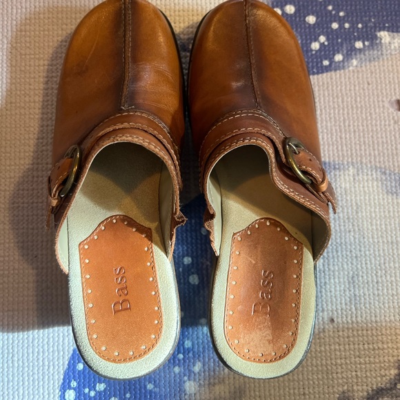 Bass Clogs - Picture 1 of 5